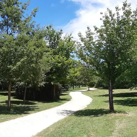 Avec Piscine Apartman *