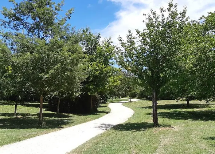 Avec Piscine Apartman *